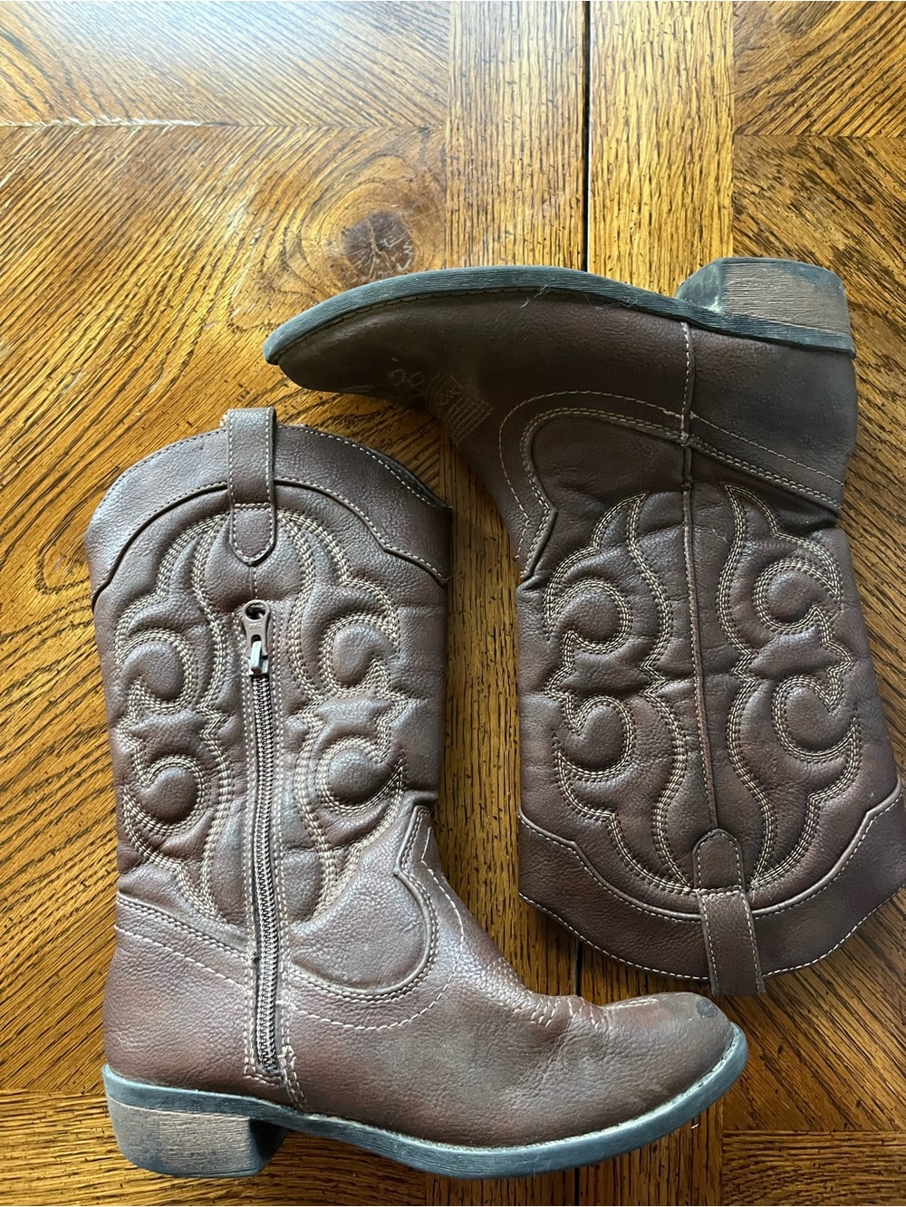 Cat and jack kids brown cowboy boots size 1 lightly used